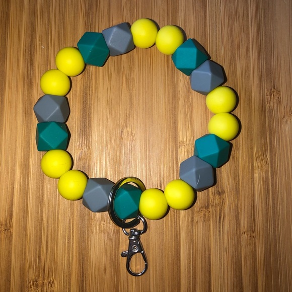 Silicone Bead Wristlets- customized options available - Picture 7 of 8